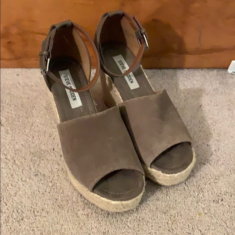 Steve Madden espadrille wedge 9.5 - Picture 3 of 7